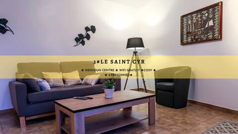 Le Saint-Cyr, Downtown, Cozy, Spacious