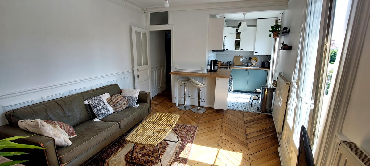 Propriété Airbnb réussie: Bright duplex with balcony à Paris 13e Arrondissement