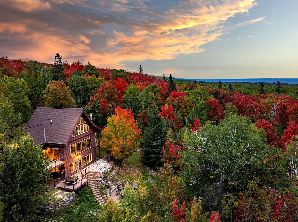 Loretta's Lodge: SuperiorViews+Sauna+8 Beds+Ski