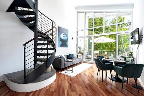 Design loft, business & family, roof terrace