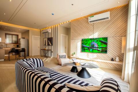 Three bedrooms Apartment - Luxury Apartment 10 Smart Entry
