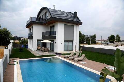 Kybele Elite Villa