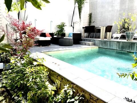 Provencal townhouse private heated swming pool