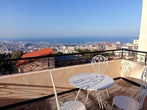 Beautiful villa with pool, breathtaking views