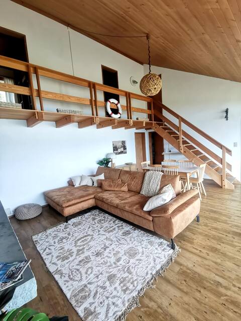 NEB-THUN Seehaus Einigen