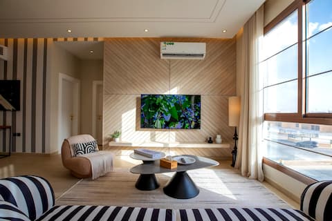 Three Bedroom Apartment - Luxury Apartment 9 Smart Entry