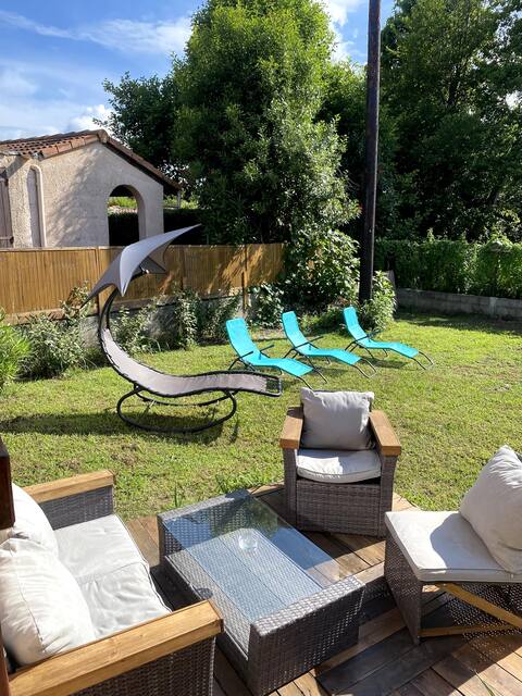 House 1 km from the beach