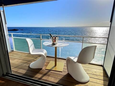 On the O  rental SEA VIEW direct beach -parking
