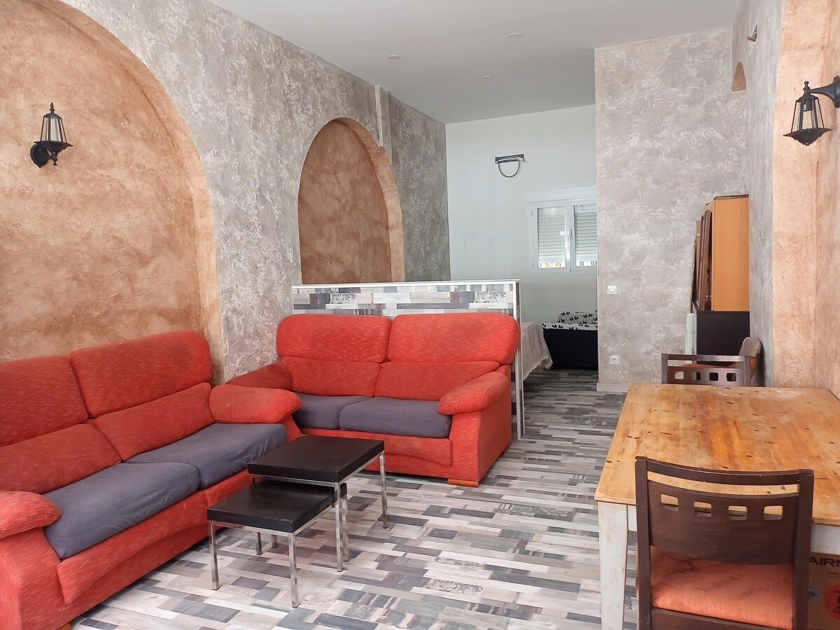 Successful Airbnb property: Comfortable and pleasant next to Madrid Río in Usera