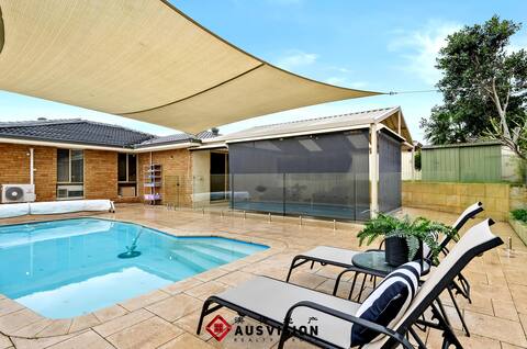 All-Season Entertainer-Swimming Pool-Curtin uni
