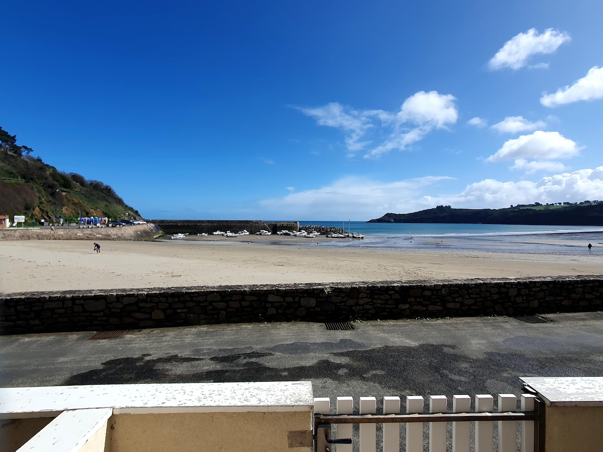 Top Airbnb: Studio-Plage-Terrasse-Parking. à Plouha