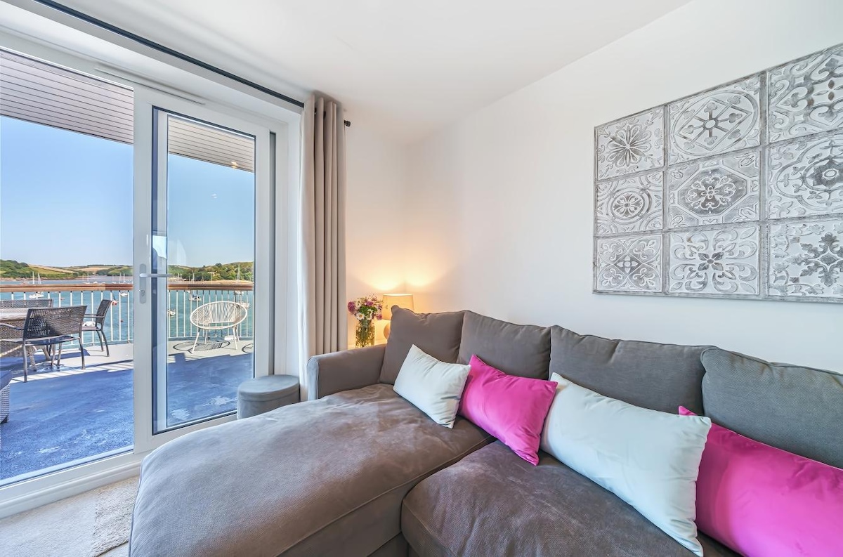 Successful Airbnb property: N° 31 The Salcombe, hosted by Salcombe N° 1 in Salcombe