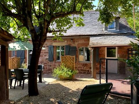 Gite sur Collonges La Rouge