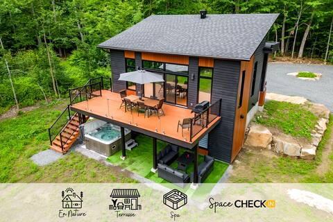 Chalet Le Valcourt | Spa & BBQ | Fire pit & AC