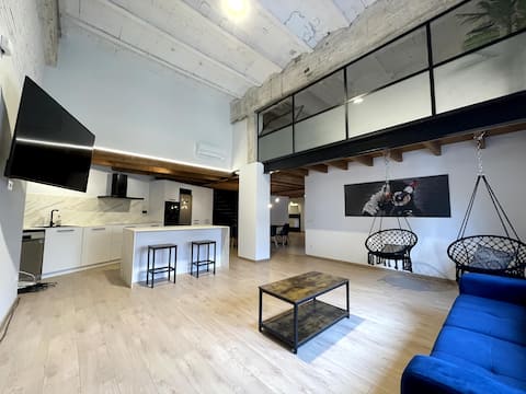 Manresa industrial home