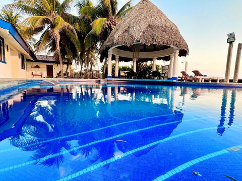 Beach Front Paradise! Monterrico