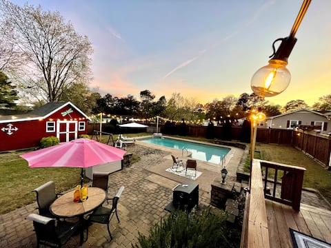 Pool and games home in knightdale, sleep 10