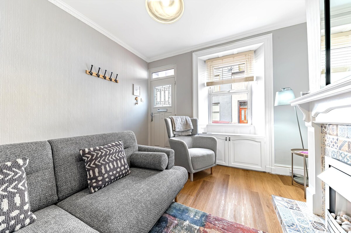 Top Airbnb: Cosy Modern Townhouse in Ulverston