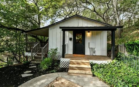 Sunny Cottage in Lafayette, CA