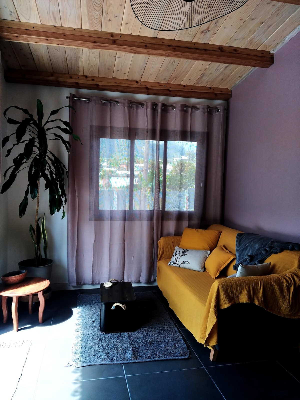 Top Airbnb: Independent bungalow, great view "Le poule d'eau" in Cilaos