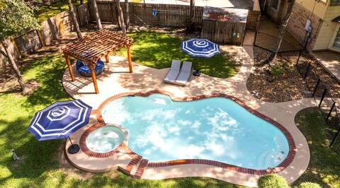 Heated Pool HotTub HalfAcre 5 BR Slps16 EVCharge