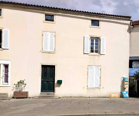 Townhouse near Puy du Fou