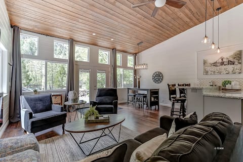 Trinity River Farmhouse: Boat Launch | Fire Pit
