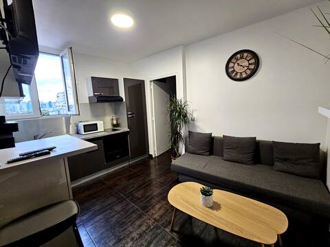 Apartment Close to Paris Metro