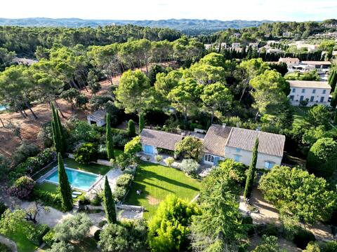Le Mas de l 'étang, chic & authentic en Provence