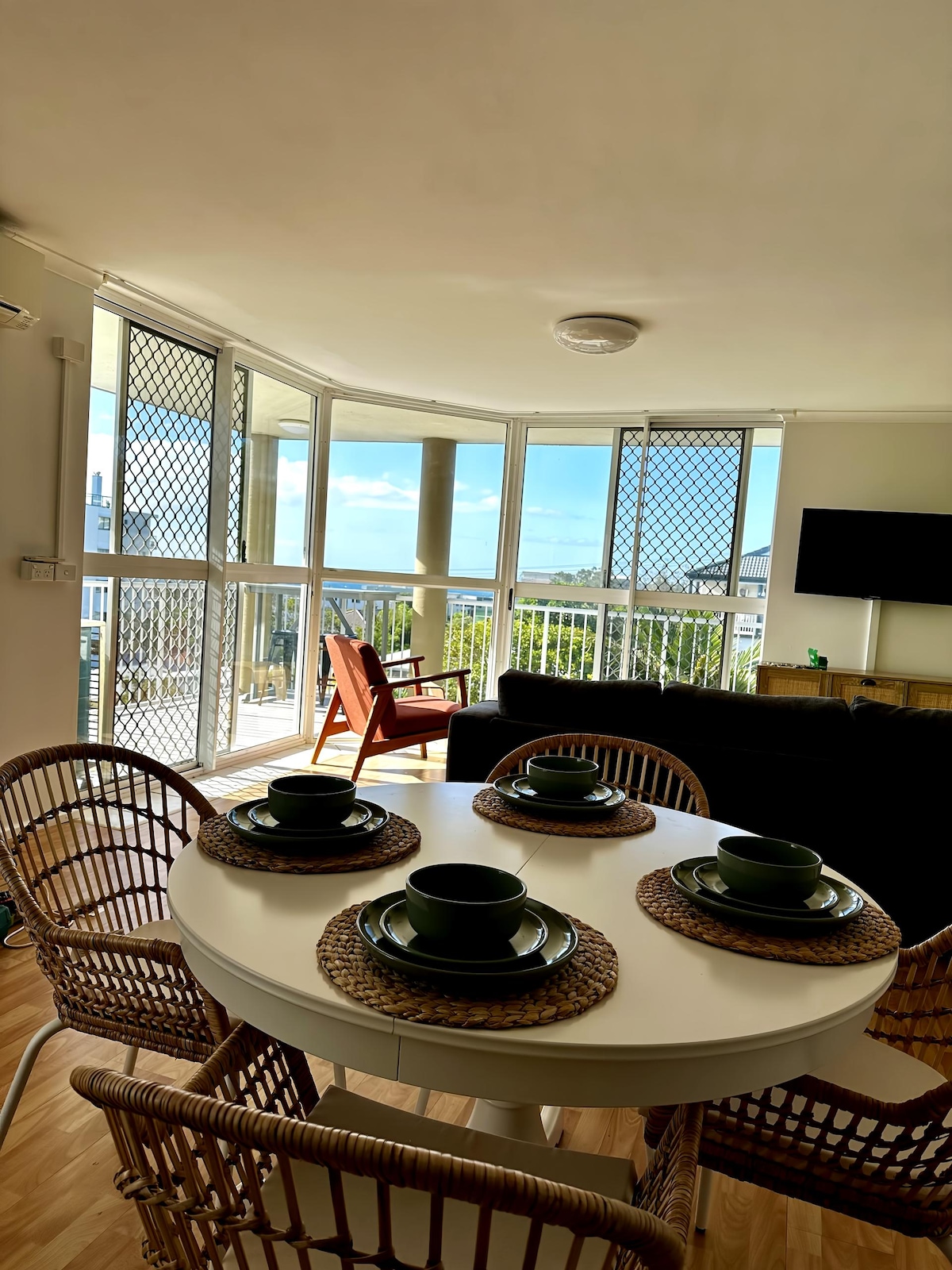 Top performing Airbnb: Island View Apartment @ Kings in Kings Beach