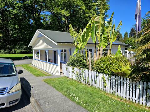 Iconic cottage Centre of Reefton