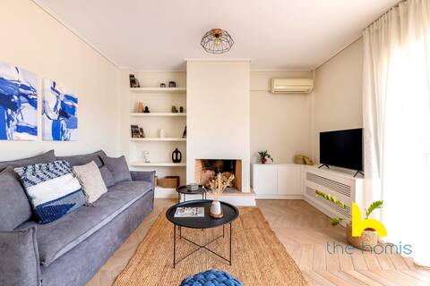 Sky-High Athenian Elegance: Retreat With Views!