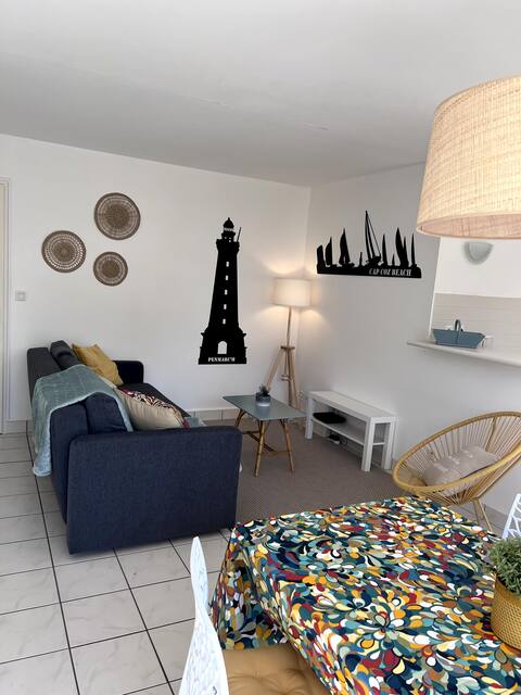 Popular Airbnb listing: Large waterfront apartment in Fouesnant