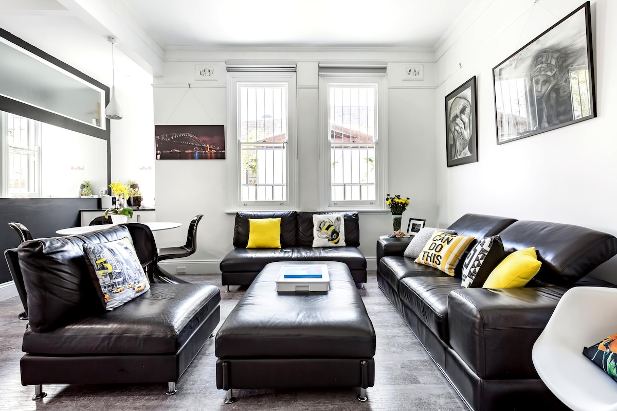 Top Airbnb: N Y Style Apartment, near Restaurants, Theater & Transport in Newtown