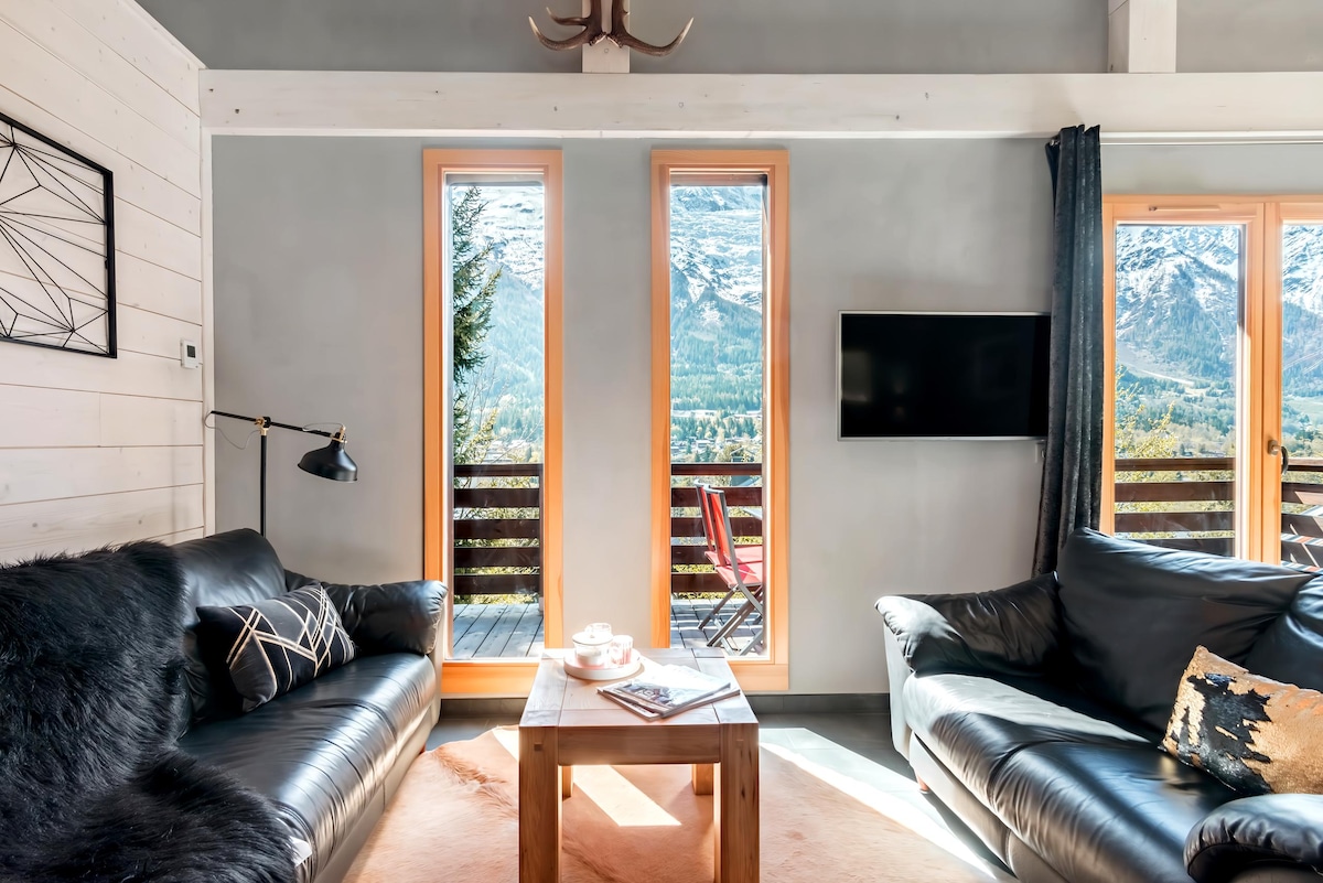 Popular Airbnb listing: Spectacular Views From Renovated Chalet Terray in Chamonix Mont Blanc