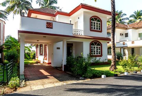 Luxury 4BHK Beach House, En-suite, Gated, Pool