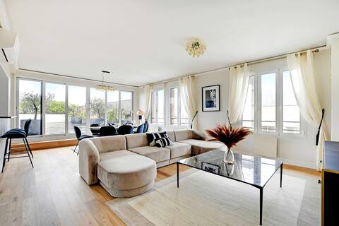 Stunning apartment - 4BR/8P - La défense