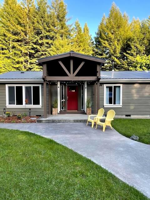 Bigfoots Hideaway 6BR Redwoods Game Room & Fun!