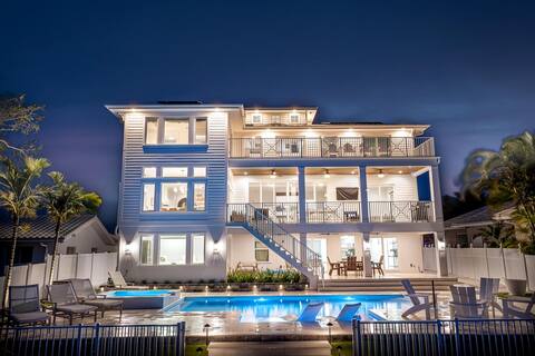 New House, Waterfront, Pool, Hot Tub, Golf Cart