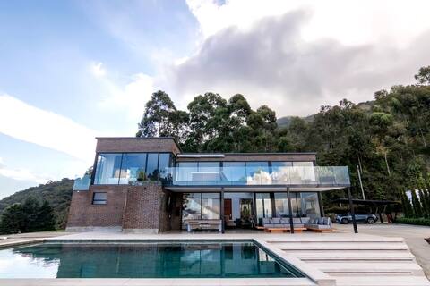 Majestic Mountain Retreat - Your Dream stay