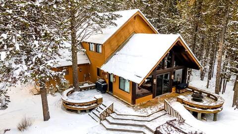 Chandler's Lodge: Your Mountain and Wood Escape!