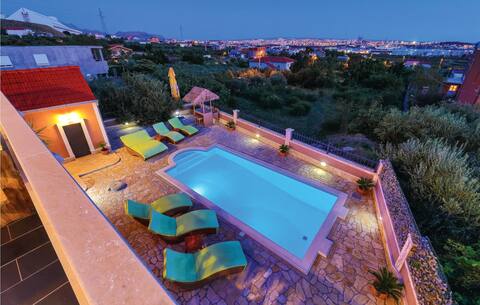 Lovely home in Kastel Sucurac with house sea view