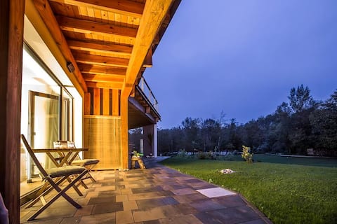 Studio Apartment with garden view