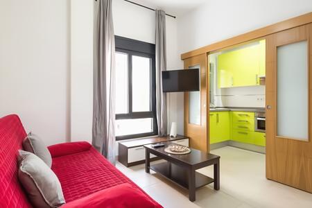 Popular Airbnb listing: Quiet Apartment/Private Patio/Walk to Downton in Olletas