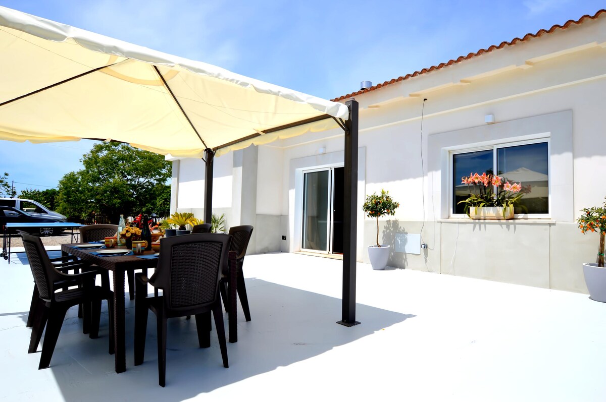 Top performing Airbnb: Nice house with a pool near the beach in Campanet