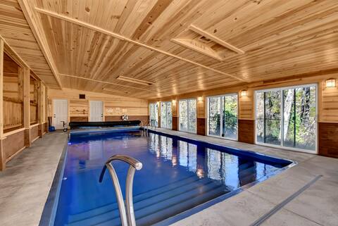 Green Acres Lodge With Indoor Saltwater Pool