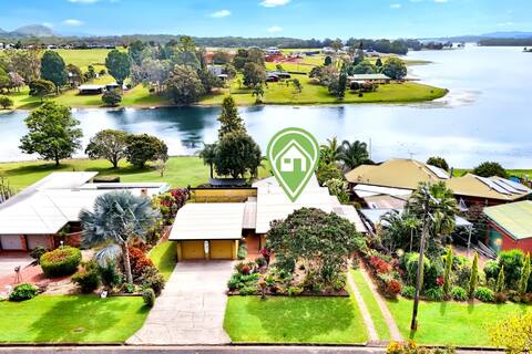 LakeSide Tinaroo only 2.5km from Yungaburra town