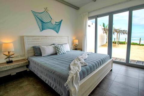 Sandy Feet House - Ocean front beautiful house