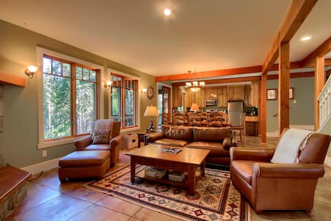 Aspen House in Fish Camp- 2 Miles from Yosemite's South Entrance!