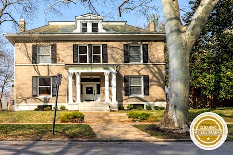 Luxe Manor Style 3 Floors Home | 6BR / ABODEbucks